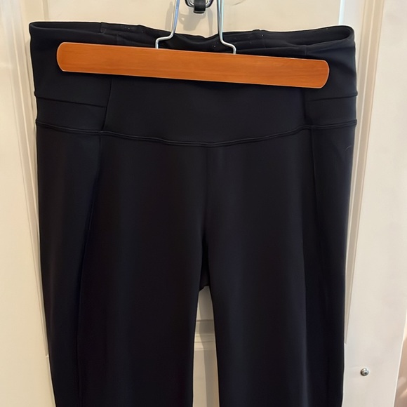 Lululemon pants - Picture 5 of 11